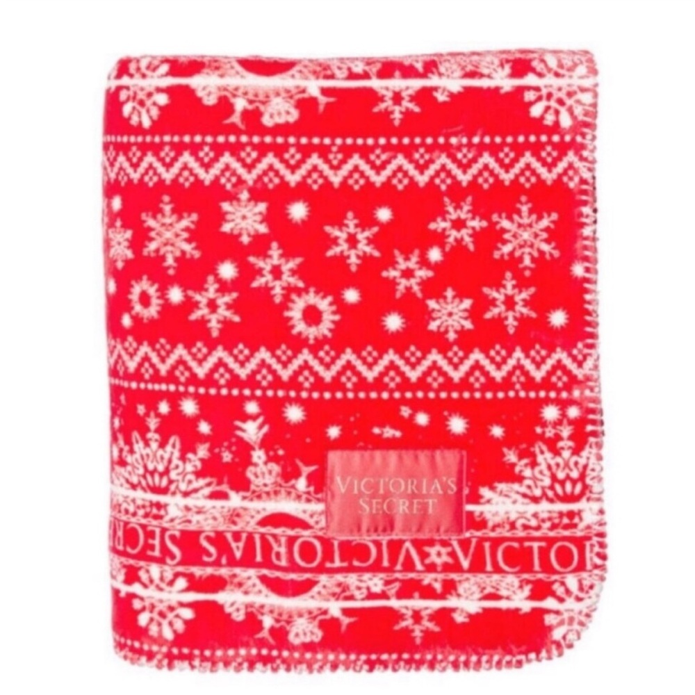 Victoria’s Secret Sherpa Throw Blanket